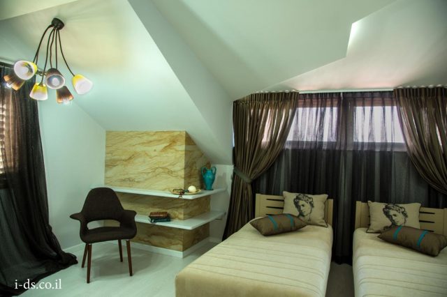 עיצוב מיוחד לחדר אורחים.אירנה פטרושקו אדריכלית פנים. עיצוב ותכנון דירות ובתים פרטיים